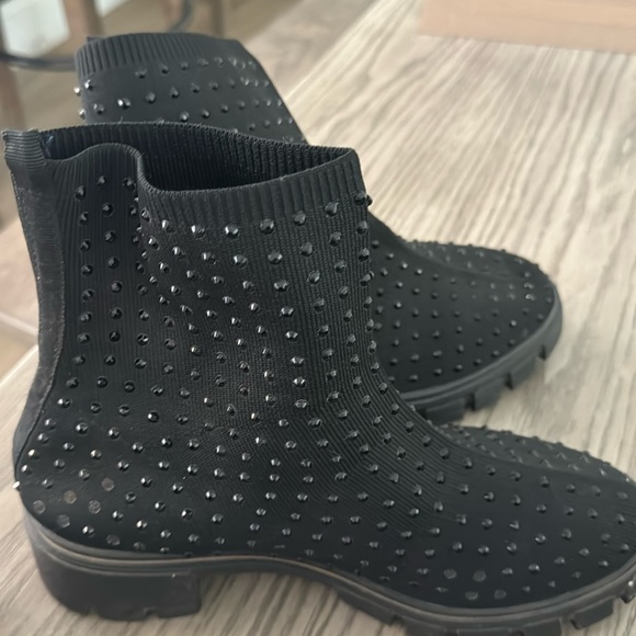 Shoes - Black Booties